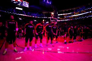 五年重建只为今朝！火箭重返季后赛 新时代的故事正由年轻人书写