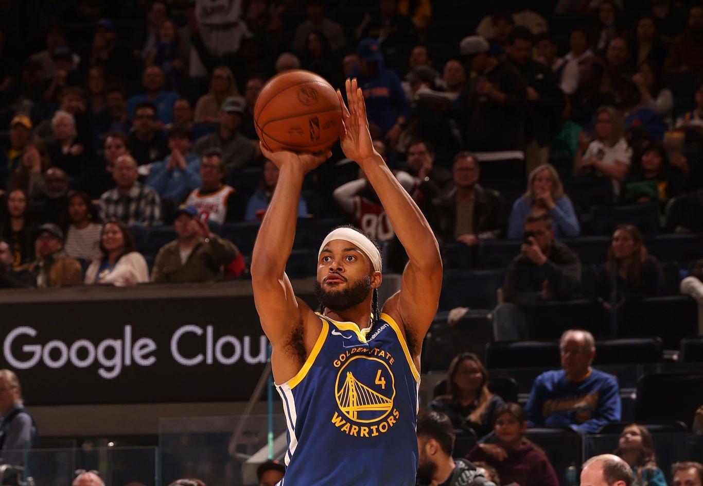 开云体育官网app-轰21分+7记三分！勇士23岁新星崛起：化身三巨头绝配，还卖他吗？